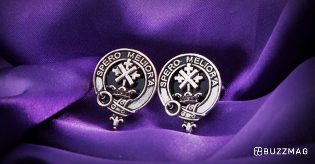 Traditionelle Manschettenknöpfe